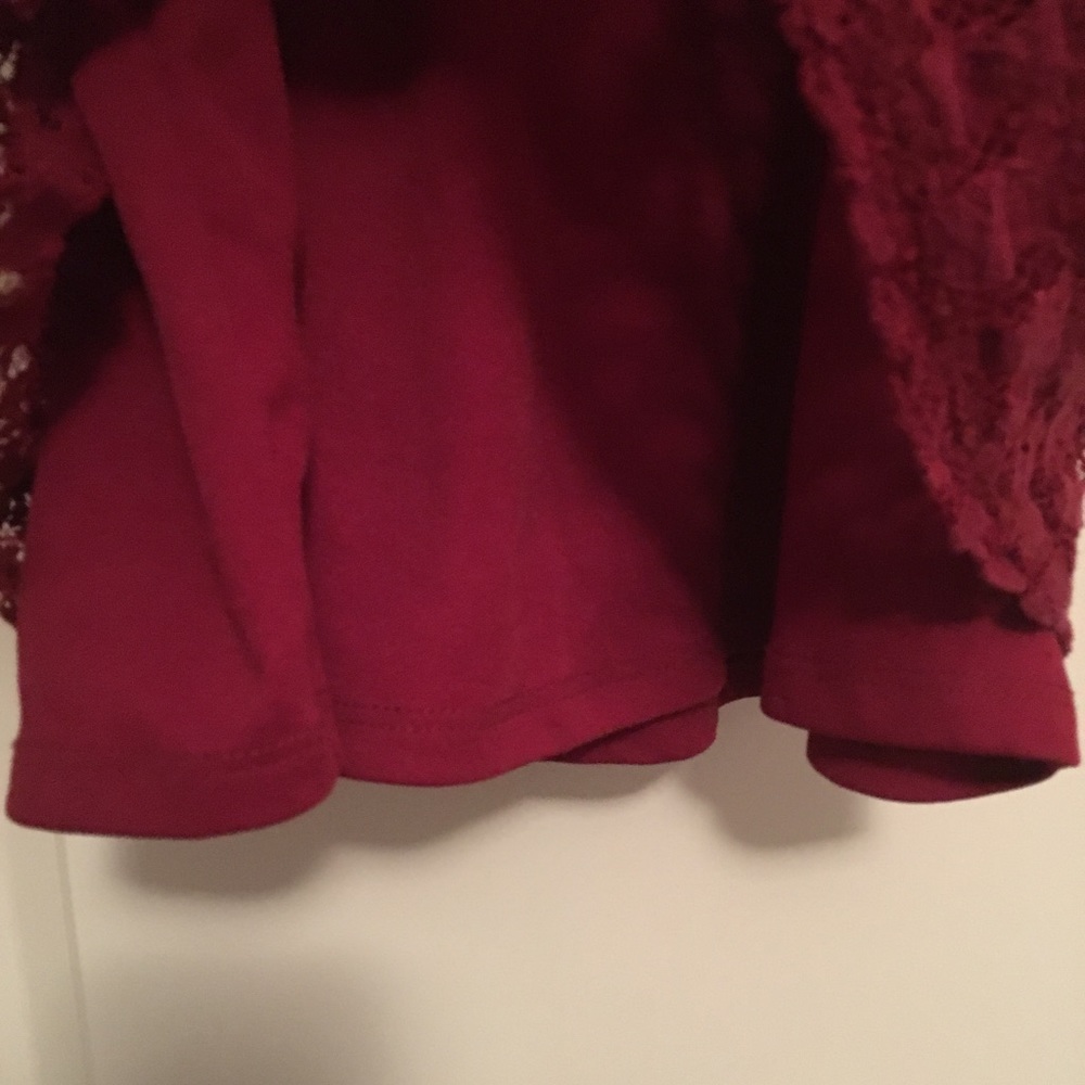 Red lace top - Picture 6 of 6